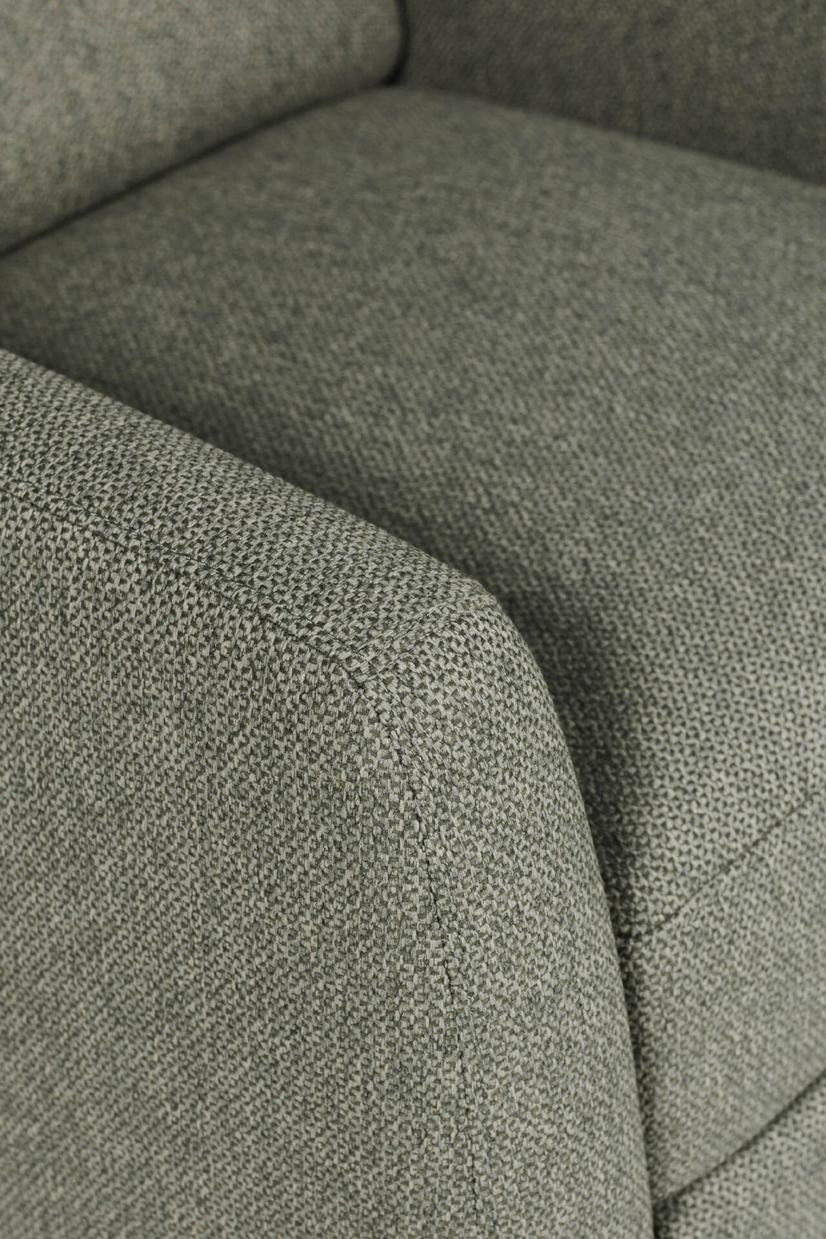 Archie Pushback Chair