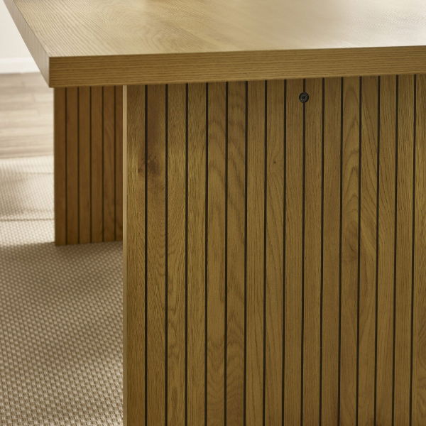 Arundel Rectangular Dining Table