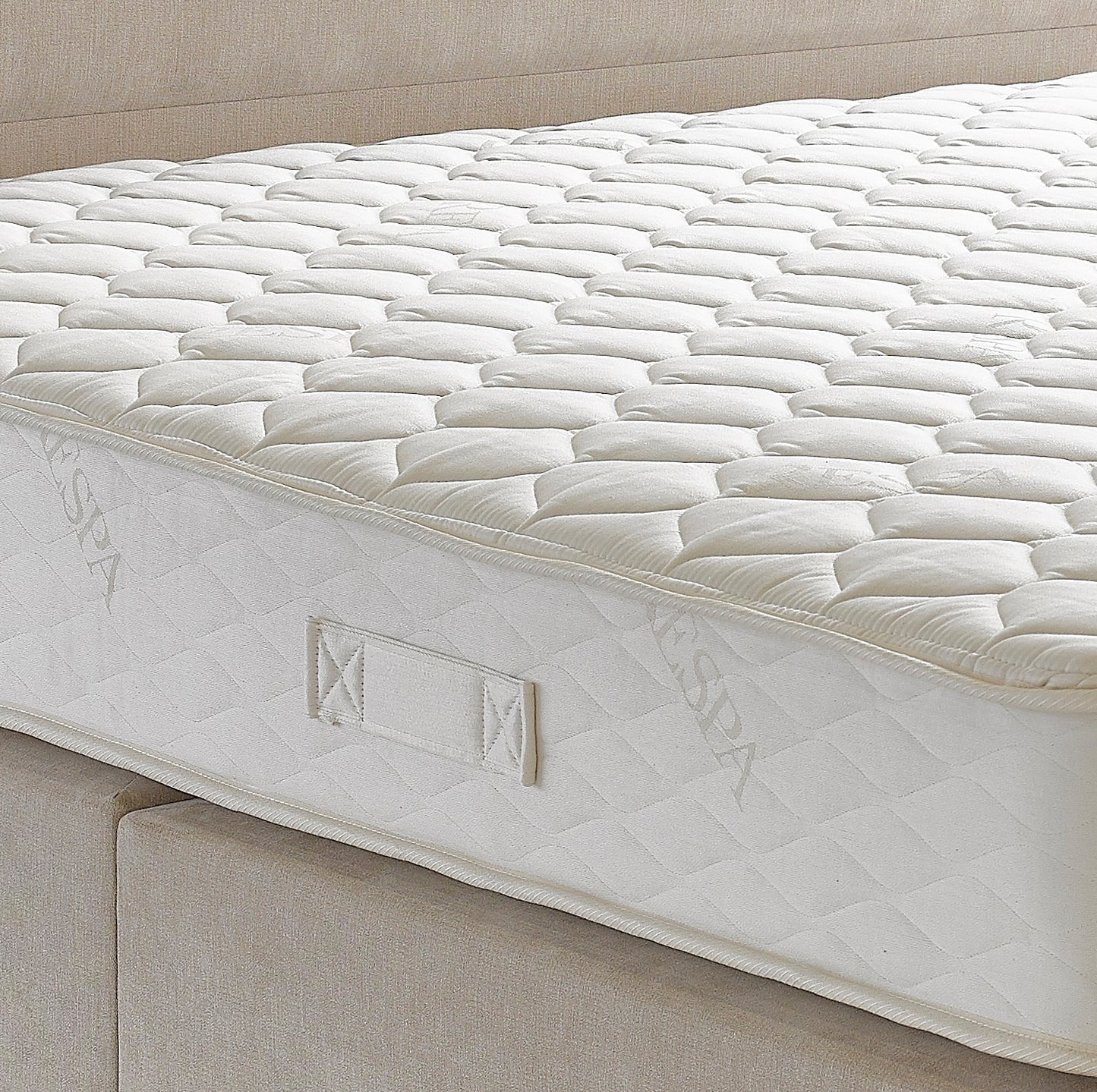 Classic 100 Mattress - image 3