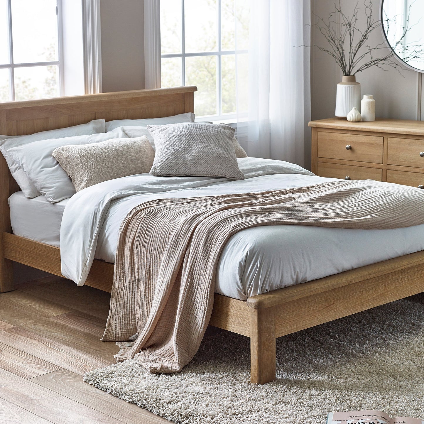 Memphis Limed Oak Bed