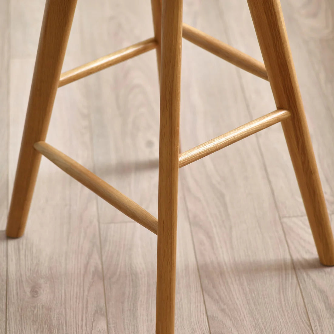 Mulu Bar Stool