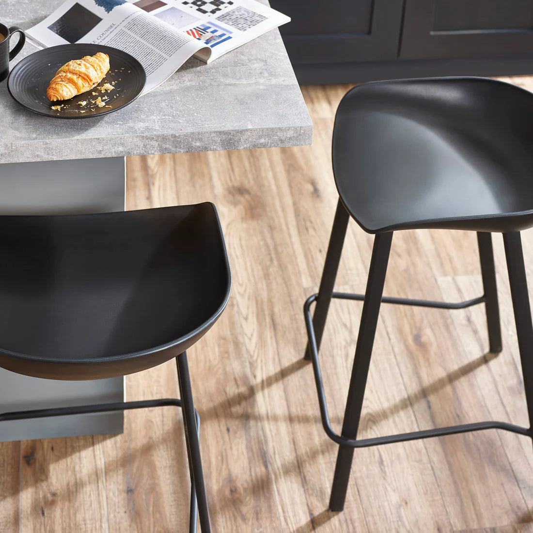 The Renzo Bar Stool | Set of 2