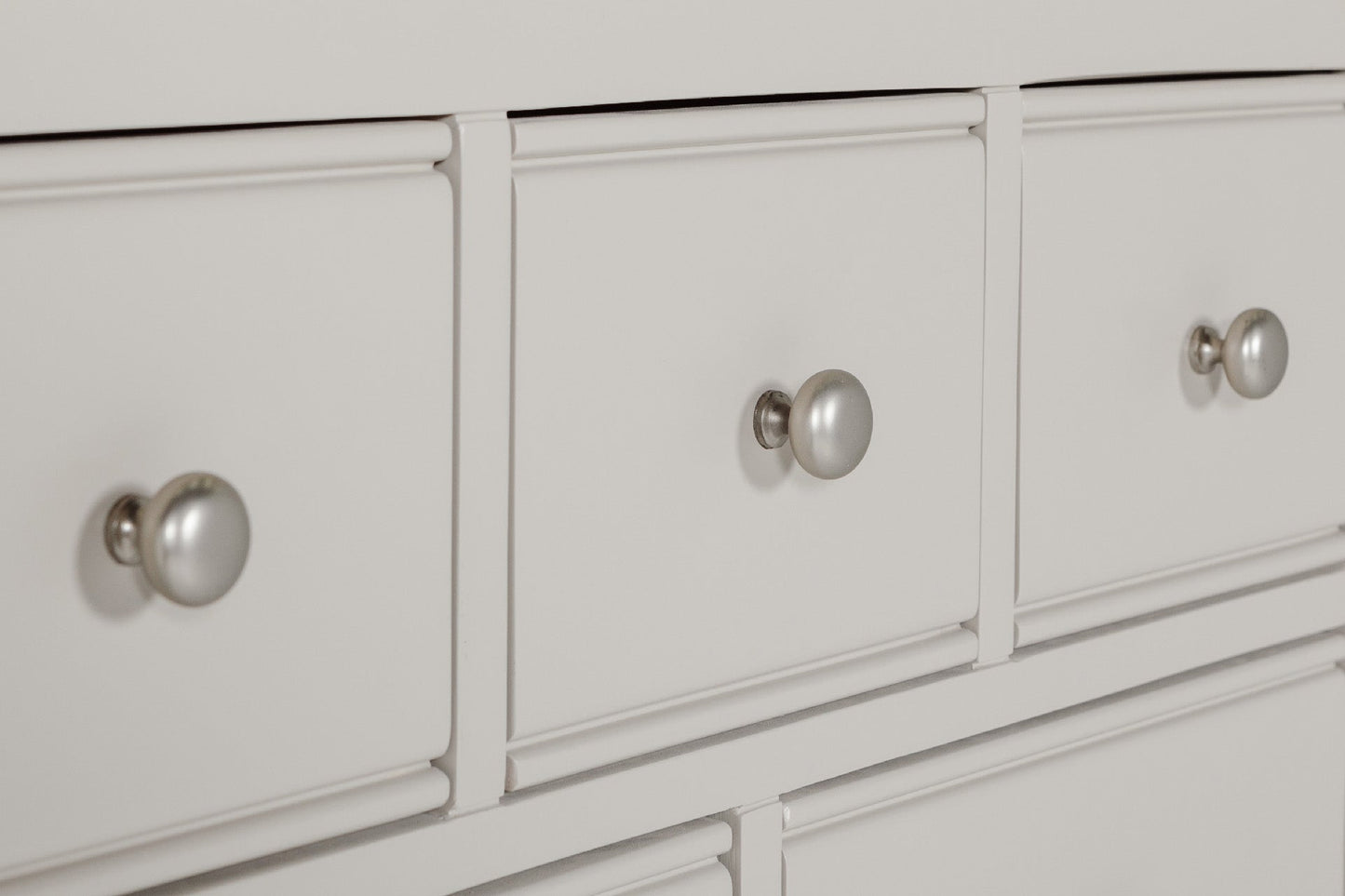 Doune 8 Drawer