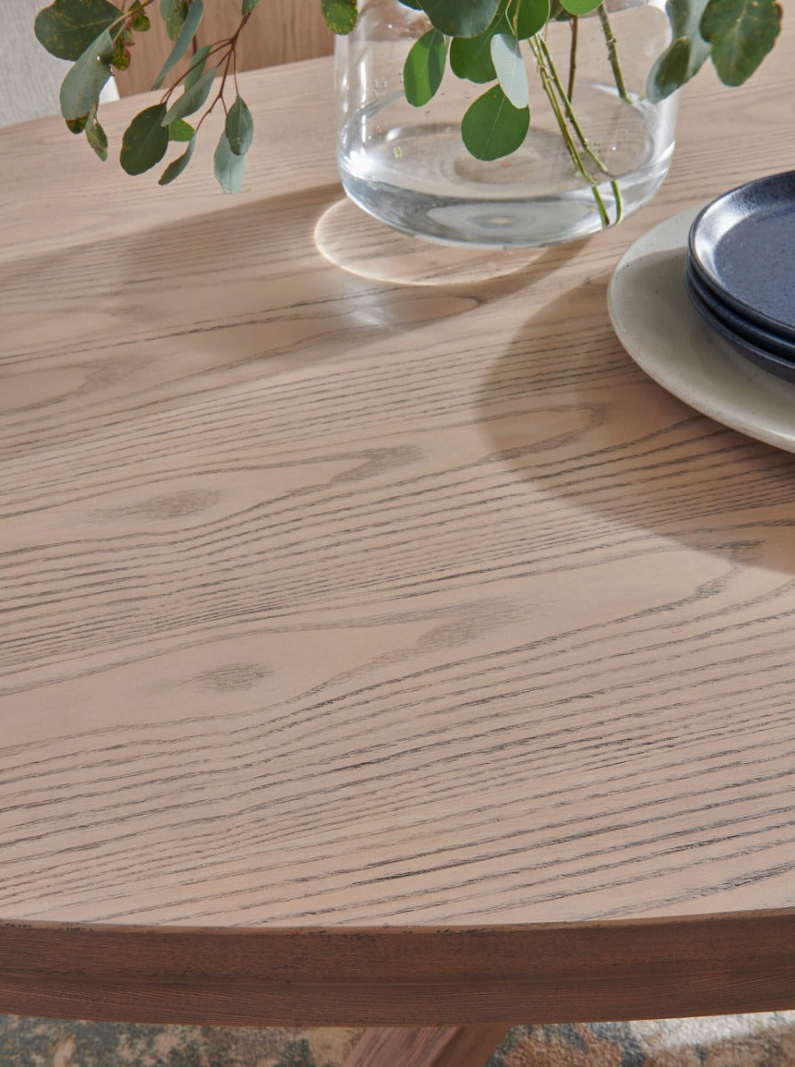 Falun Medium Oval Dining Table