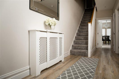 Tema Classic Adjustable White Radiator Cover