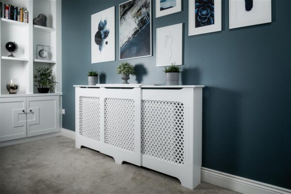 Tema Classic Adjustable White Radiator Cover