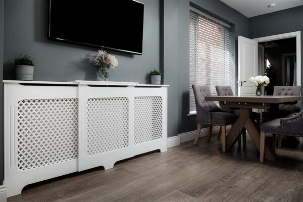 Tema Classic Adjustable White Radiator Cover