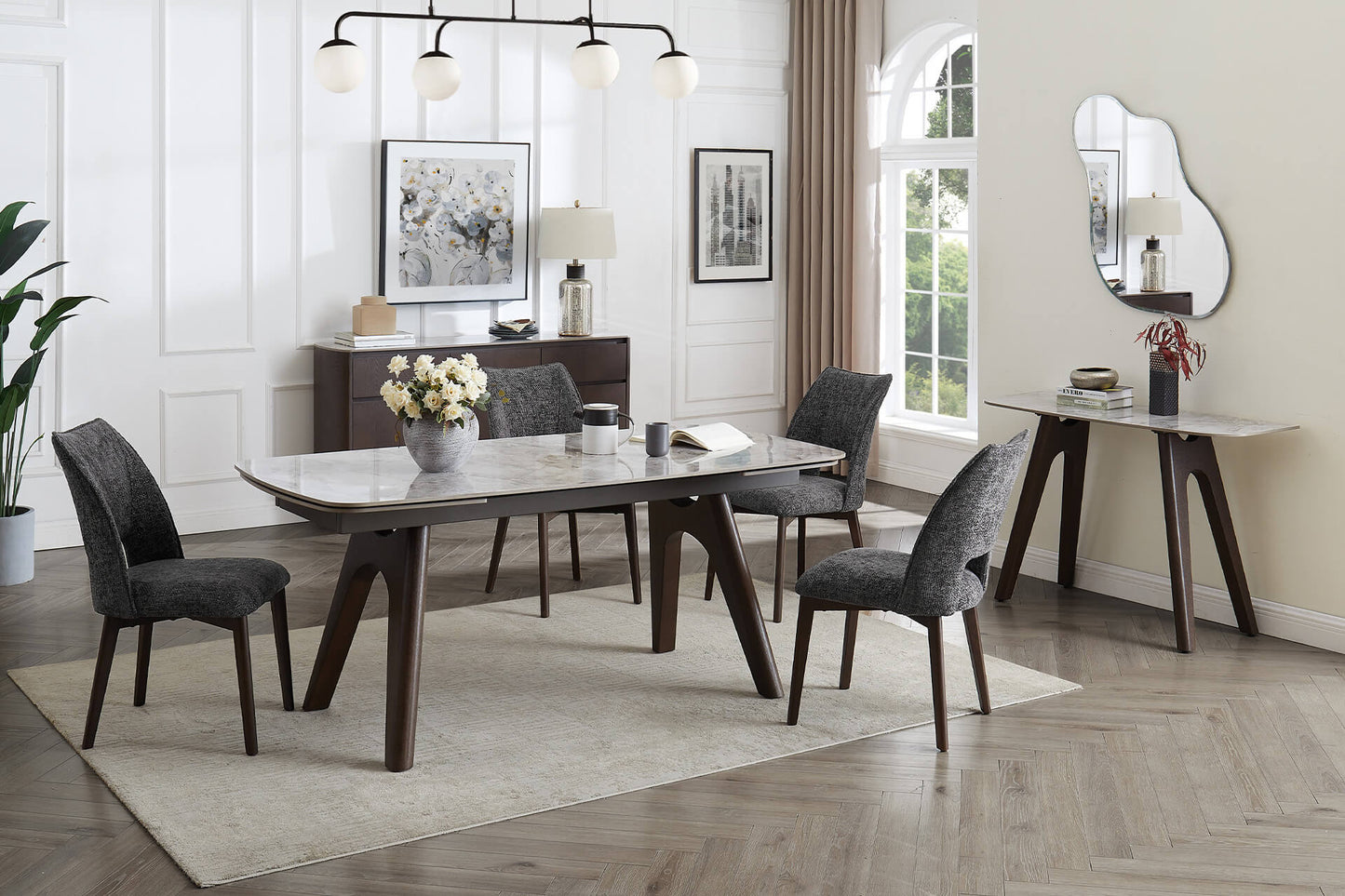 Valley Extending Dining