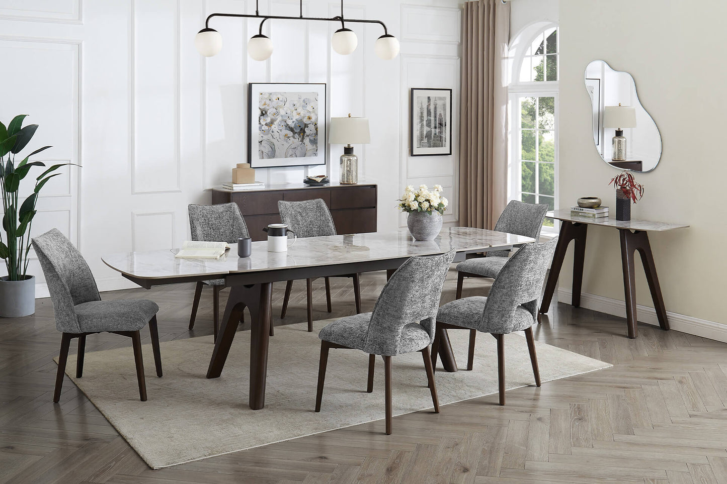 Valley Extending Dining